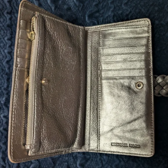 Michael Kors Gold Wallet - Picture 3 of 5